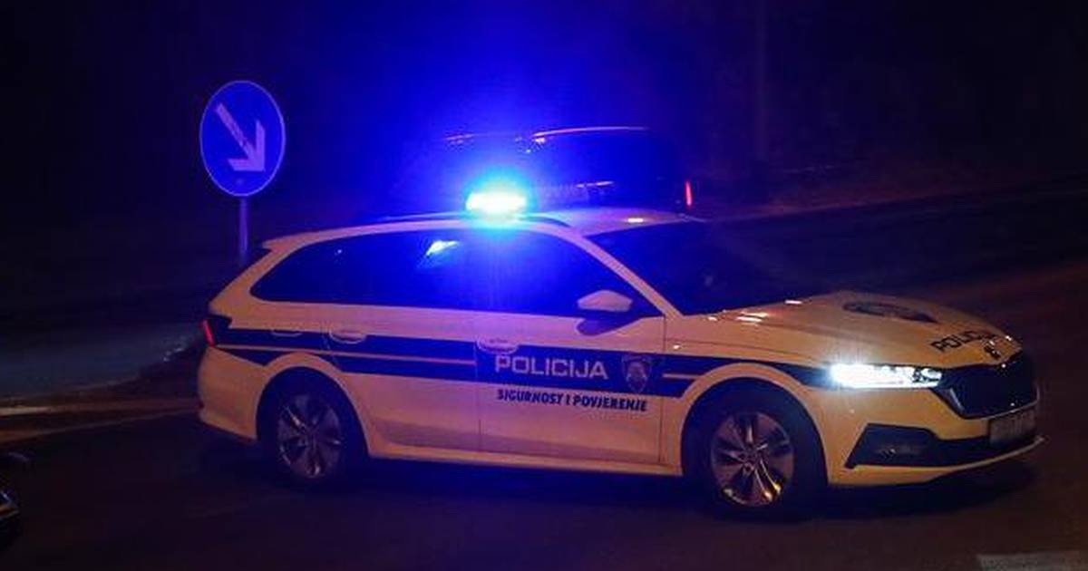 Teška prometna nesreća na autocesti A3: Dvoje ljudi poginulo, troje ozlijeđenih Teška prometna nesreća na autocesti A3: Dvoje ljudi poginulo, troje ozlijeđenih