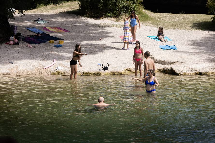 'Zbog dobrog i jeftinog roštilja potegnemo čak i preko granice'