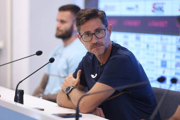 Rijeka: Trener HNK Rijeka Victor Sanchez i igrač Ante Majstorović najavili utakmicu protiv Lokomotive