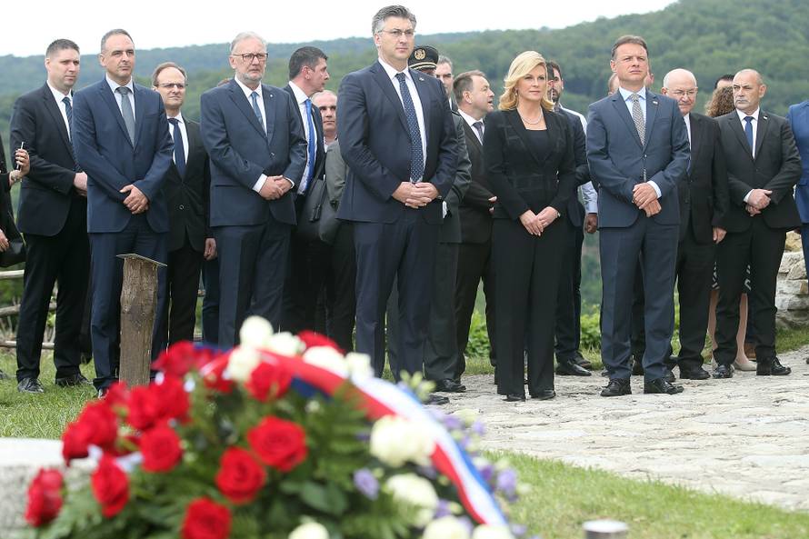 Zagreb: DrÅ¾avni vrh poklonio se na Oltaru domovine povodom Dana drÅ¾avnosti