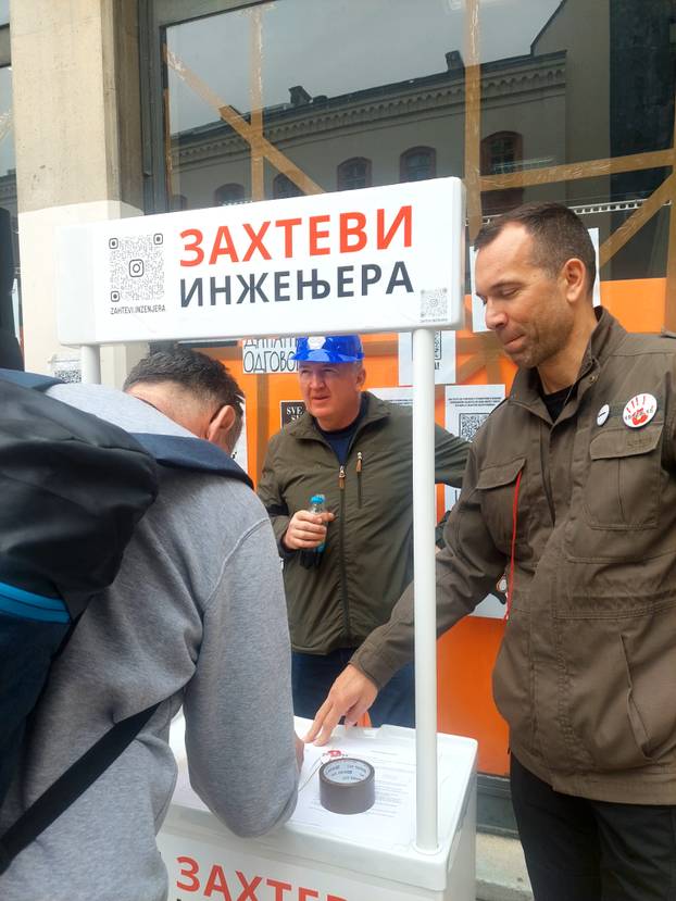 200 slika s masovnog prosvjeda