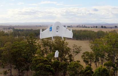 Google obavio prvu isporuku paketa bespilotnom letjelicom