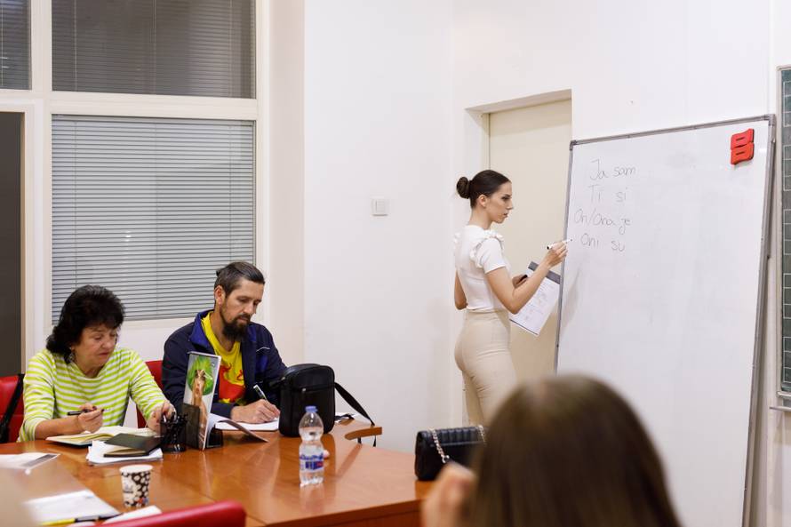 Zagreb: Ukrajinci uče hrvatski jezik