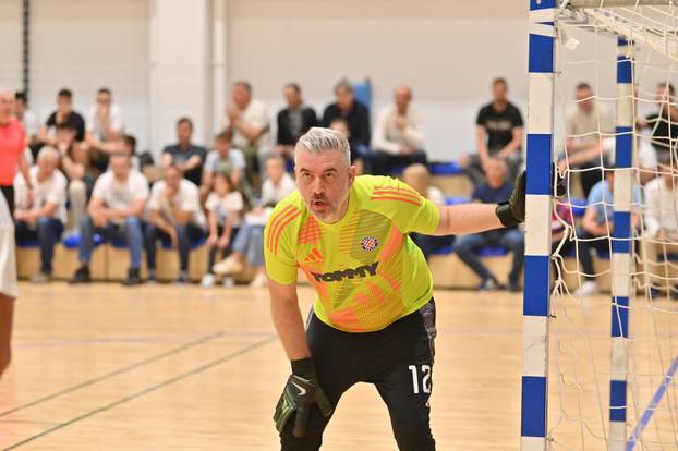 Makarska: Donatorska utakmica veterana Hajduk - Dinamo za Mladena Bartolovića