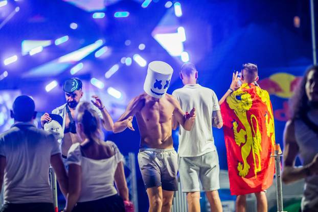 Split: Druga večer Ultra Europe Festivala, Partijaneri.