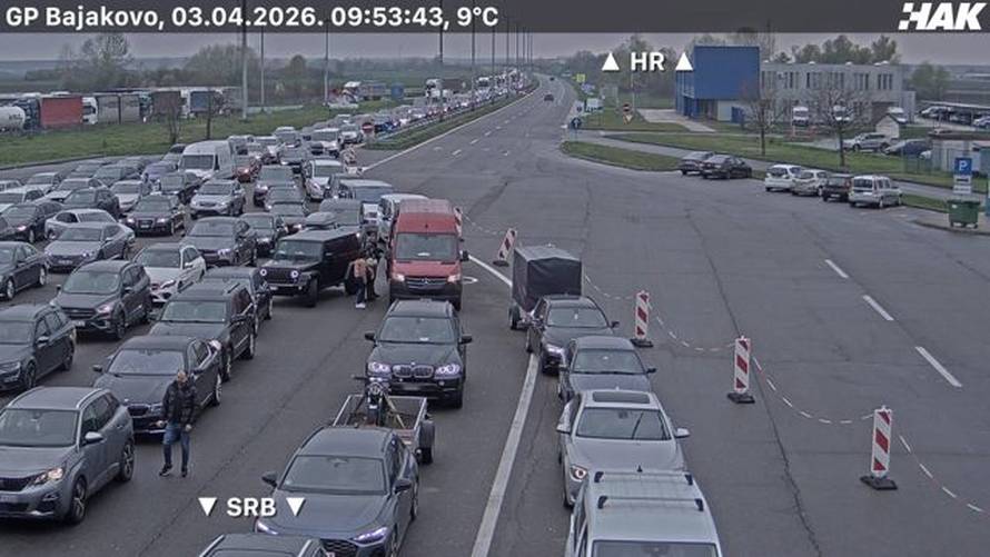 FOTO Na granicama višesatne kolone uoči uskrsnog vikenda