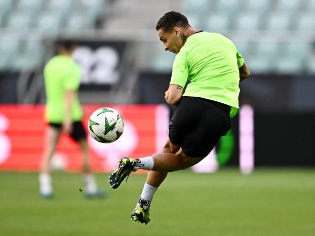 Conference League - Final - Real Betis Training