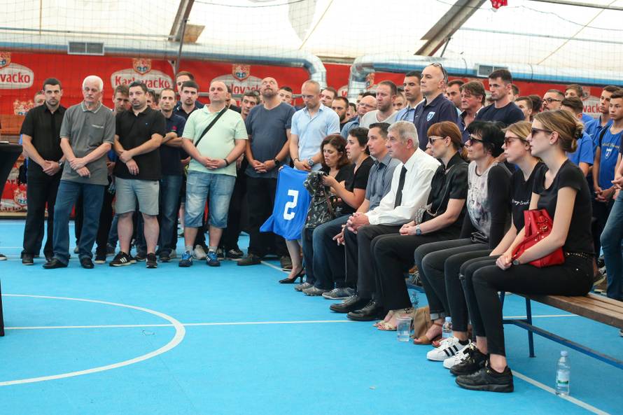 "Matija je mislio na druge više nego na sebe. Bio je ikona..."