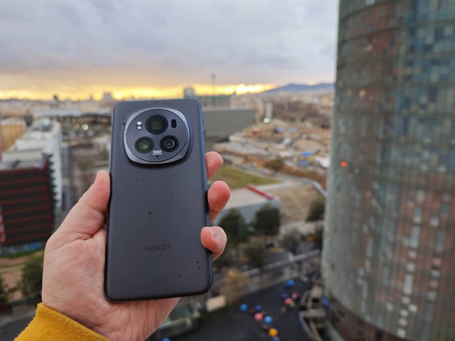 Najnapredniji Honor: Magic 6 Pro može sam voziti auto, ima moćnu kameru. Znamo kad stiže