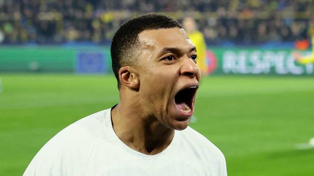 Champions League - Group F - Borussia Dortmund v Paris St Germain