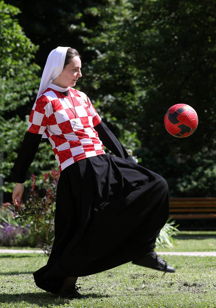 Časna s ubojitom ljevicom: I mi u samostanu bismo finale SP-a