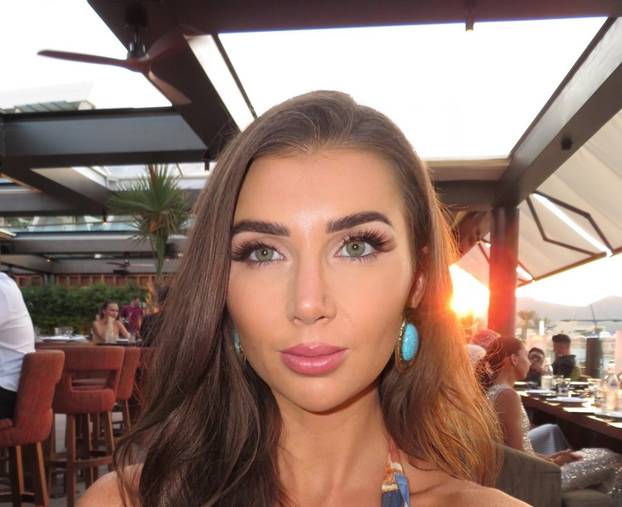 FOTO Zbog fatalne ljepotice je premierligaš dobio nove fanove