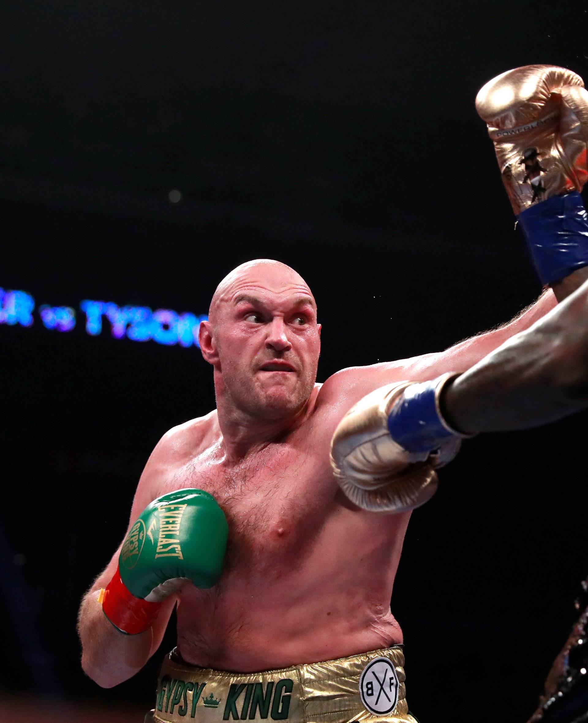 Deontay Wilder v Tyson Fury - WBC World Heavyweight Title