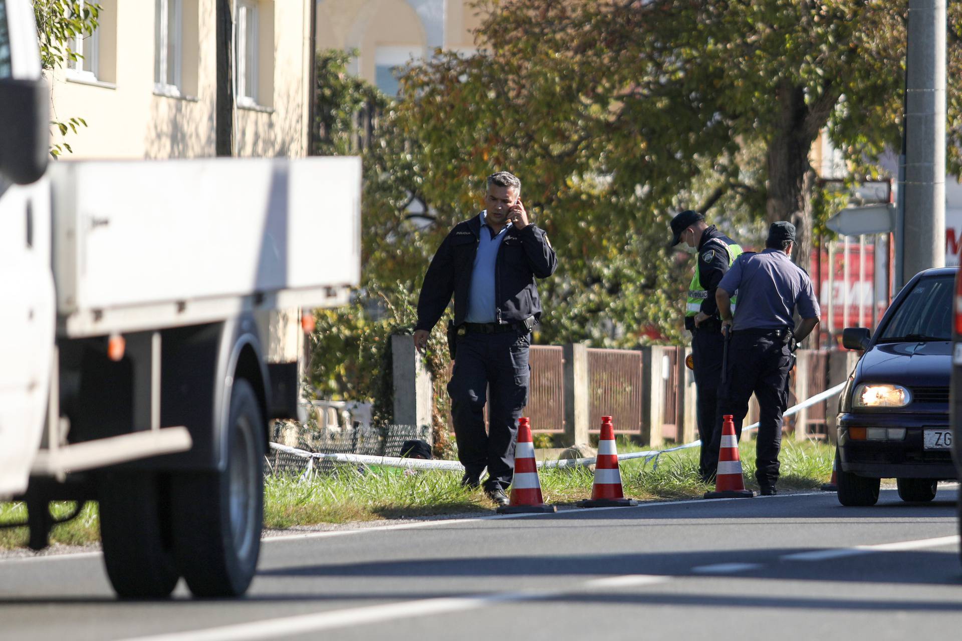 Zagreb: Očevid na mjestu prometne nesreće u Ježdovečkoj ulici