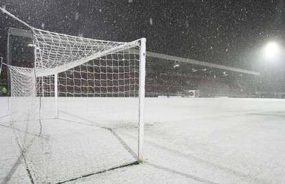 Zbog snijega i leda odgodili su derbi Chelseaja i Man. Uniteda
