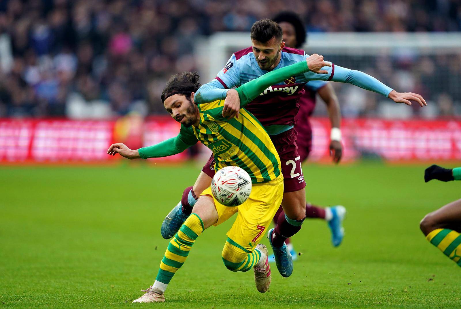 West Ham United v West Bromwich Albion - FA Cup - Fourth Round - London Stadium