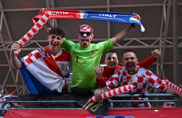 Leipzig: Navijači uoči početka susreta Hrvatske i Italije u 3. kolu skupine B na Europskom prvenstvu