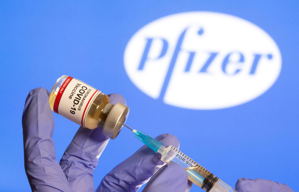 Pfizer objavio: Tri doze našeg cjepiva neutraliziraju Omikron