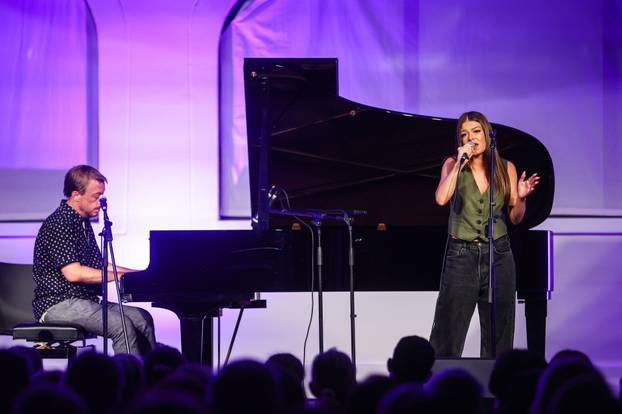 Zagreb: Koncert Matije i Lu Dedića povodom 9. godišnjice Arsena Dedića