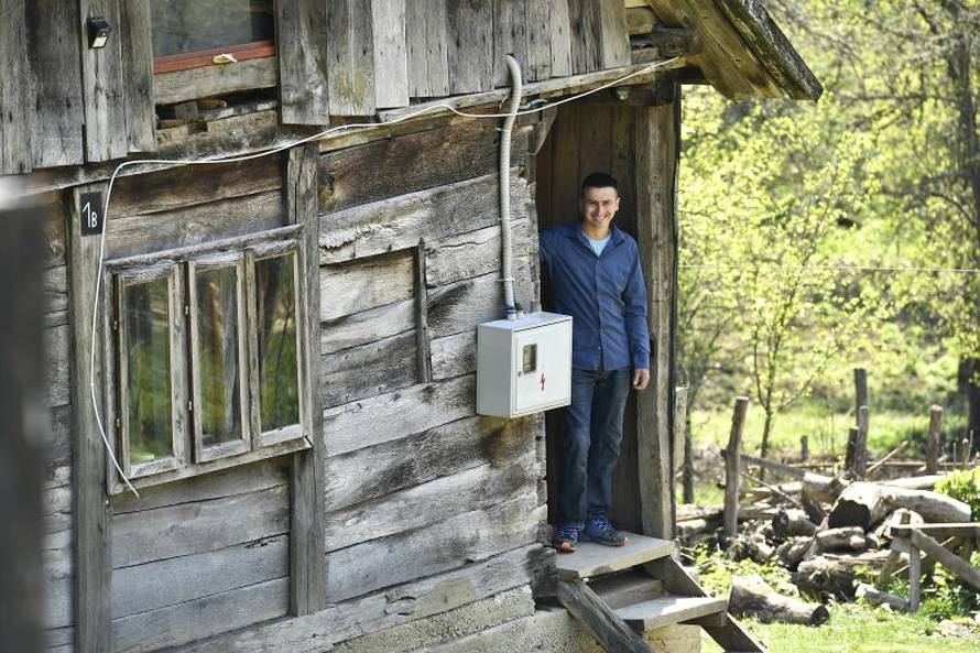 Sandra i Dušan u paklu potresa: 'Ljudi su vrištali, a psi zavijali. Ne spavamo, psihički smo loše'