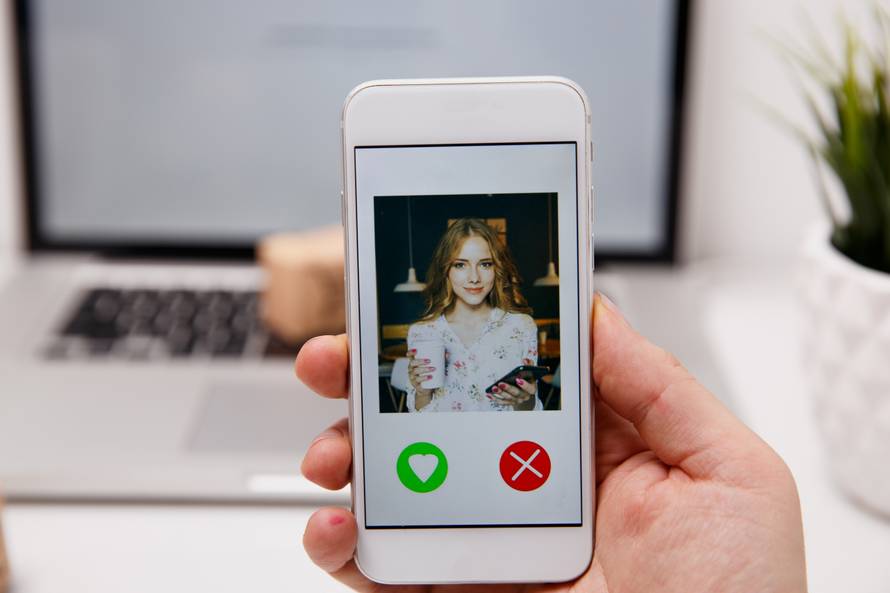 Kakav biste online prvi spoj trebali imati prema horoskopu?