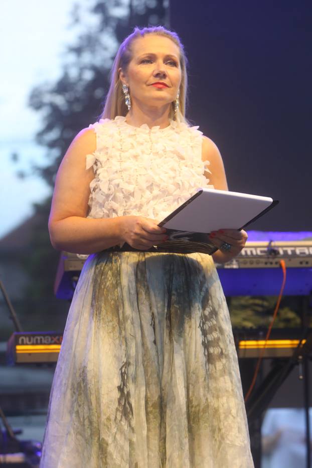 Karlovčani plesali bal za 444. rođendan grada