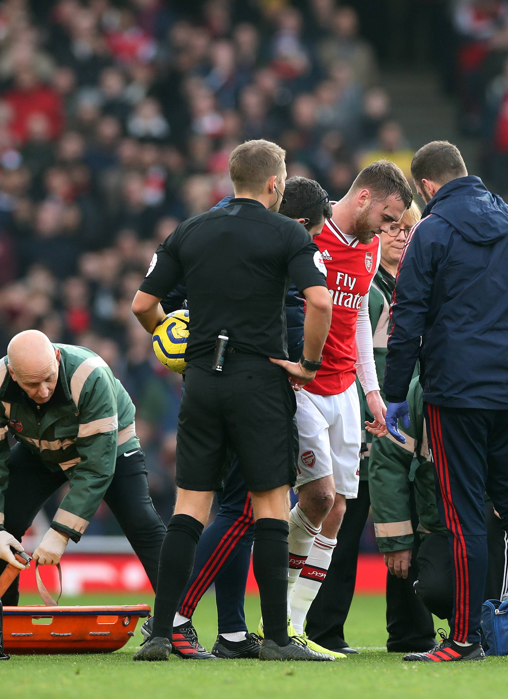 Arsenal ostao bez svog braniča Chambersa na čak pola godine