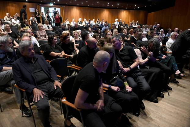 Zagreb: Komemoracija za nedavno preminulu hrvatsku spisateljicu, novinarku i feministkinju Slavenku Drakulic