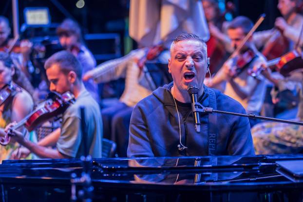 Vela Luka: Generalna proba koncerta Trag u Beskraju