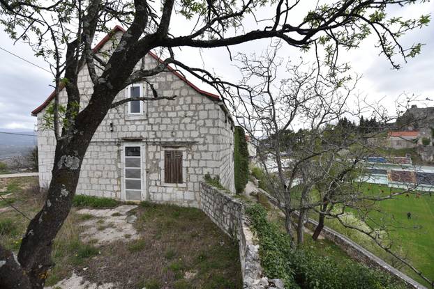 FOTO Pogledajte kako izgleda rodna kuća ikone Mate Parlova