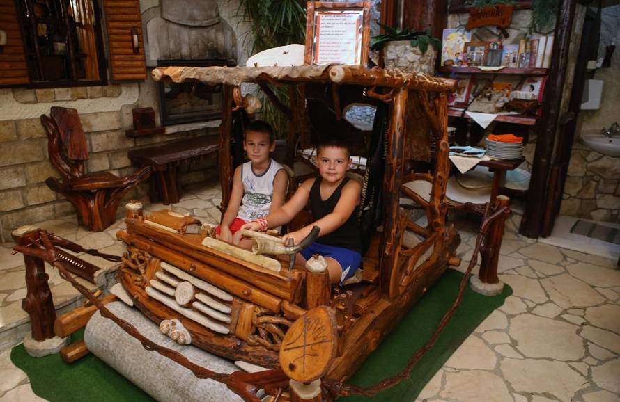 Špilje restorani: Tu su prije bile ovce, sad se ovdje uživa u hrani