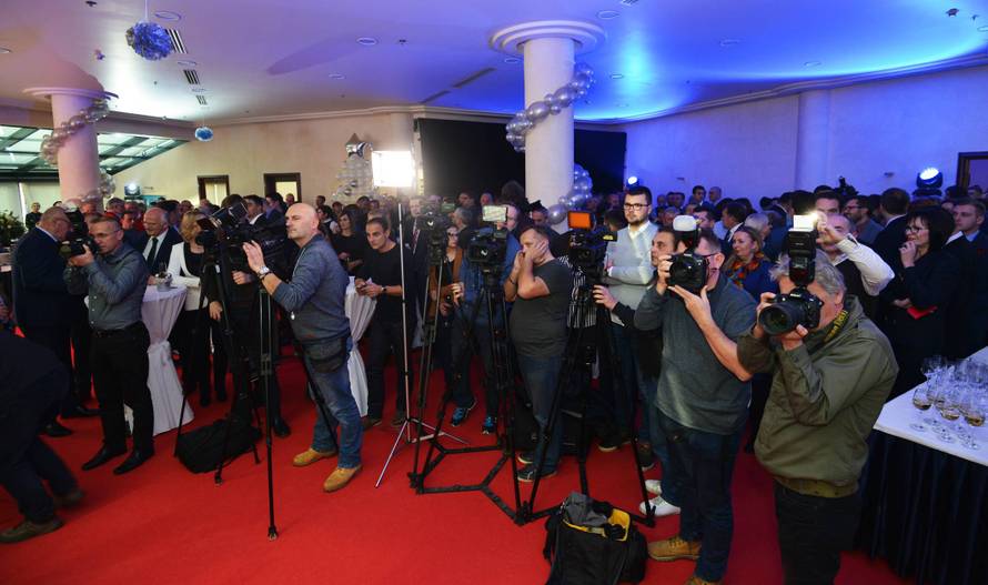 Jadransko mijenja ime u Adriatic osiguranje i širi se