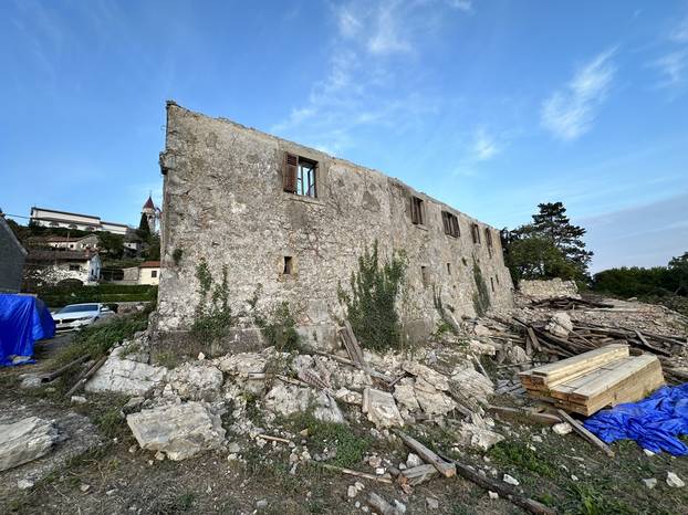 FOTO Kaštelet kod Opatije iz snova: Obnovili smo ga kako bismo očuvali obiteljske tajne