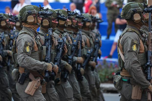 Zagreb: Generalna proba sve?anog vojnog mimohoda