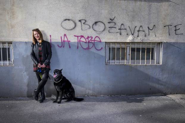 Split: Suzana Dulcic i njezin pas Kan kojeg je spasila od beskucnistva na Hvaru