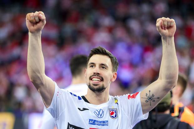 Zagreb: Slavlje rukometaša Hrvatske nakon pobjede nad Mađarskom i prolaska u polufinale Svjetskog prvenstva