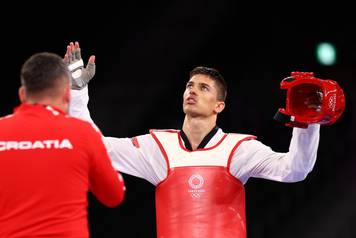 Taekwondo - Men's Welterweight 68-80kg - Bronze medal match