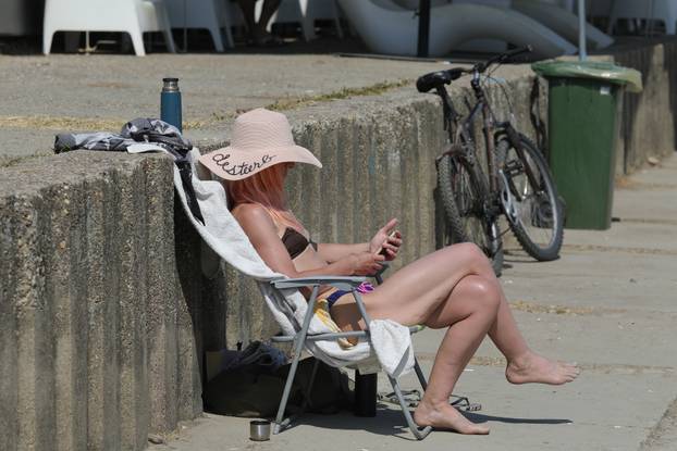 Osijek: Građani potražili osvježenje na Kopiki