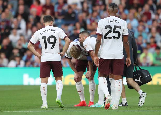 Premier League - Burnley v Manchester City