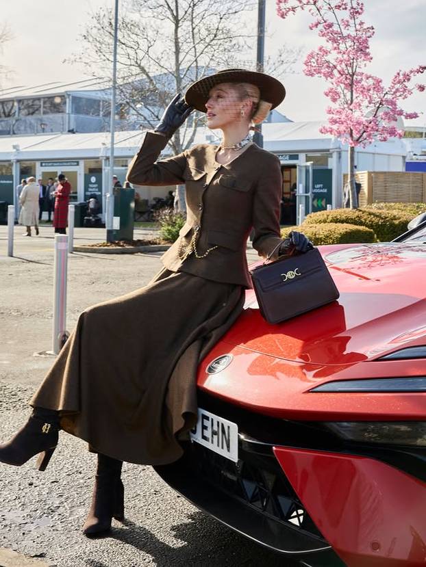 FOTO Zavirite u luksuzni život britanske 'RichTok' influencerice