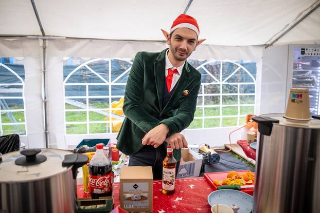 I psići vole advent: Preslatke fotke štenaca koji traže dom