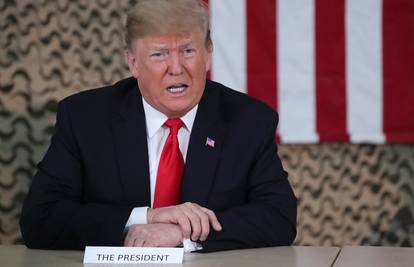 'Rekao sam bok-bok': Trump naglo prekinuo sastanak o zidu