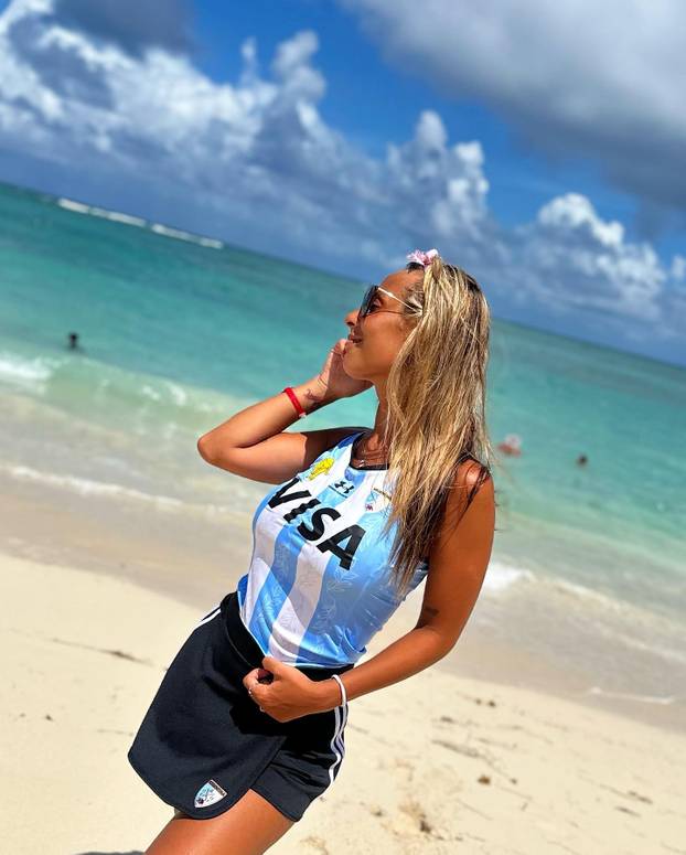 FOTO Bujna Argentinka upala u hotel omiljene ekipe i ostvarila san. Samo, zaboravila je nešto