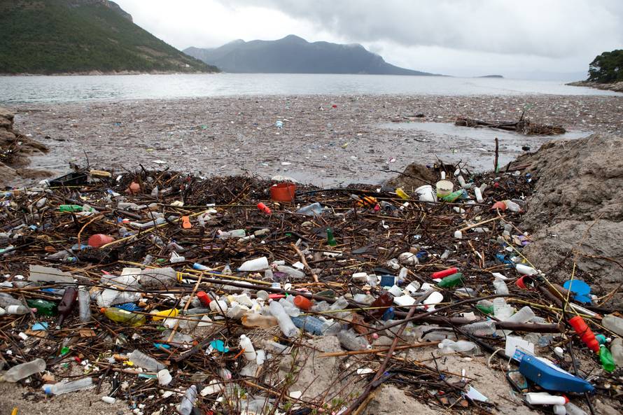 Naše plaže prije i poslije jakog juga: Guše se u smeću i plastici