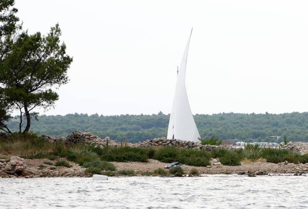 FOTO Čuvari stoljetne tradicije: Drveni brodovi utrkivali se na 'Regati za dušu i tilo' u Betini