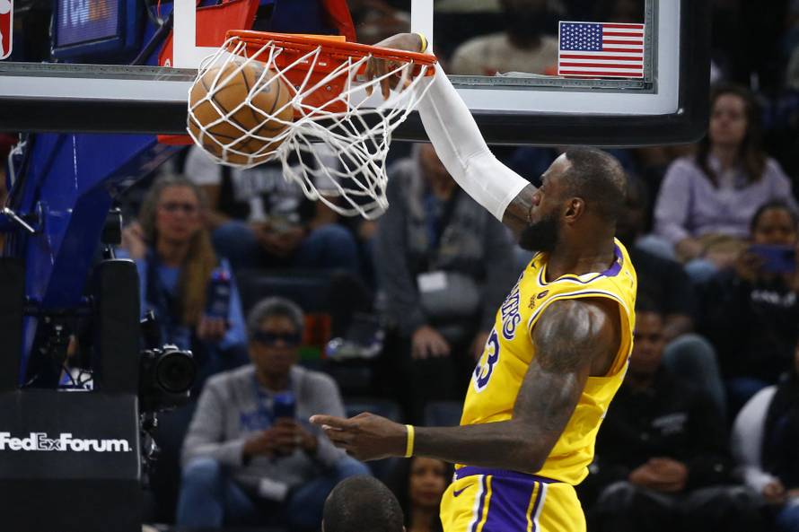 NBA: Los Angeles Lakers at Memphis Grizzlies