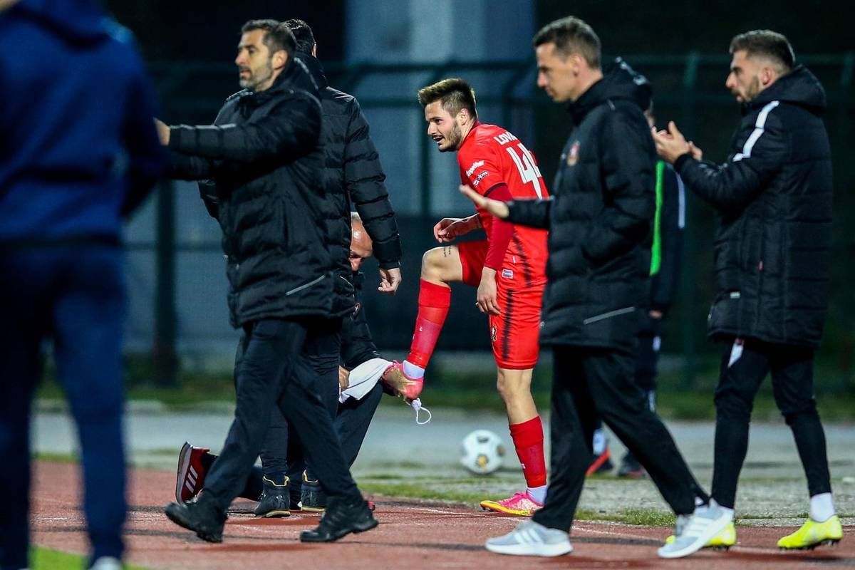 Umjesto suigrača, Lovriću je kopačke trebao čistiti Todorović