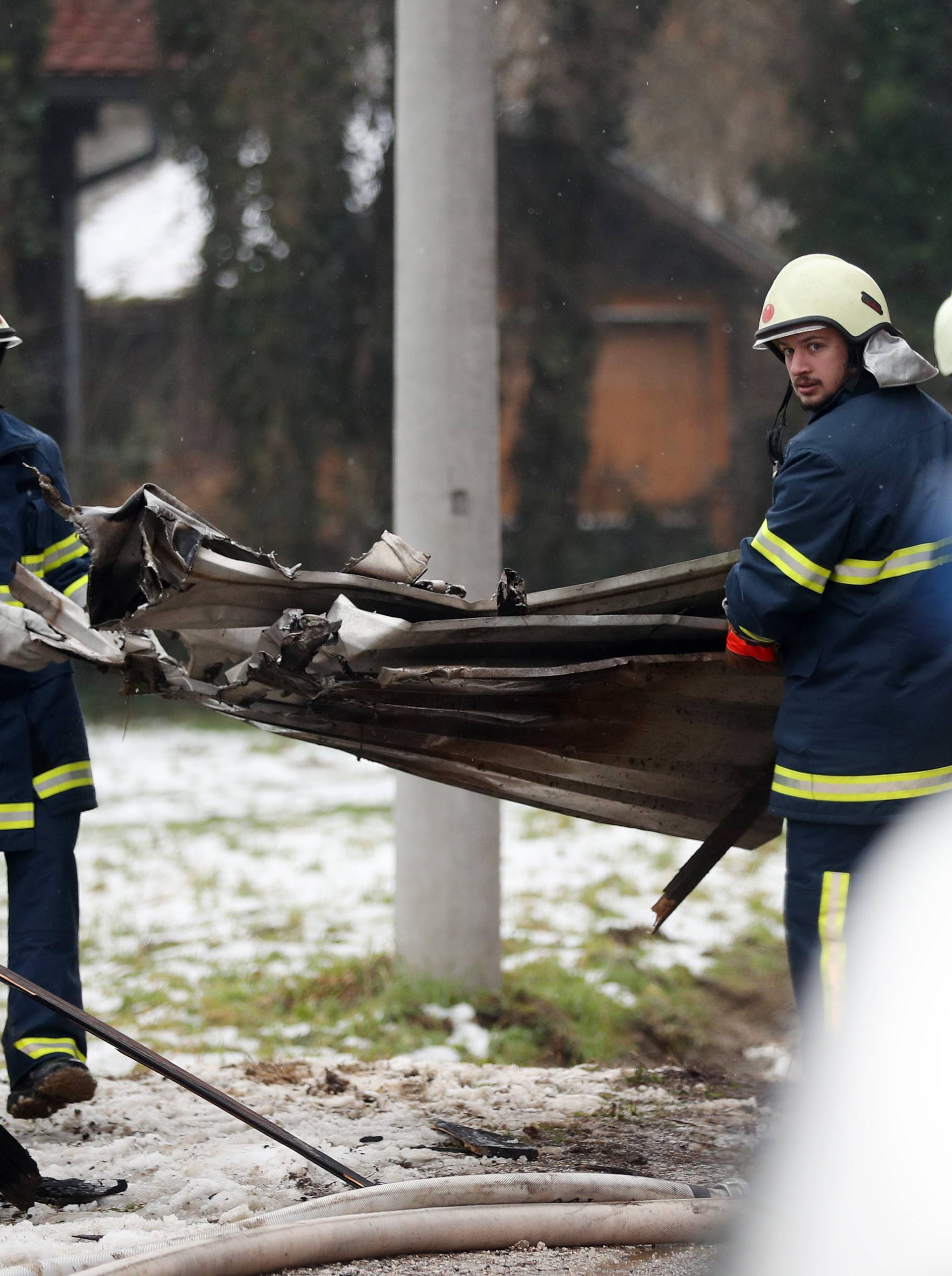 Drama kod Zagreba: Izvukla nepokretnog muža iz požara