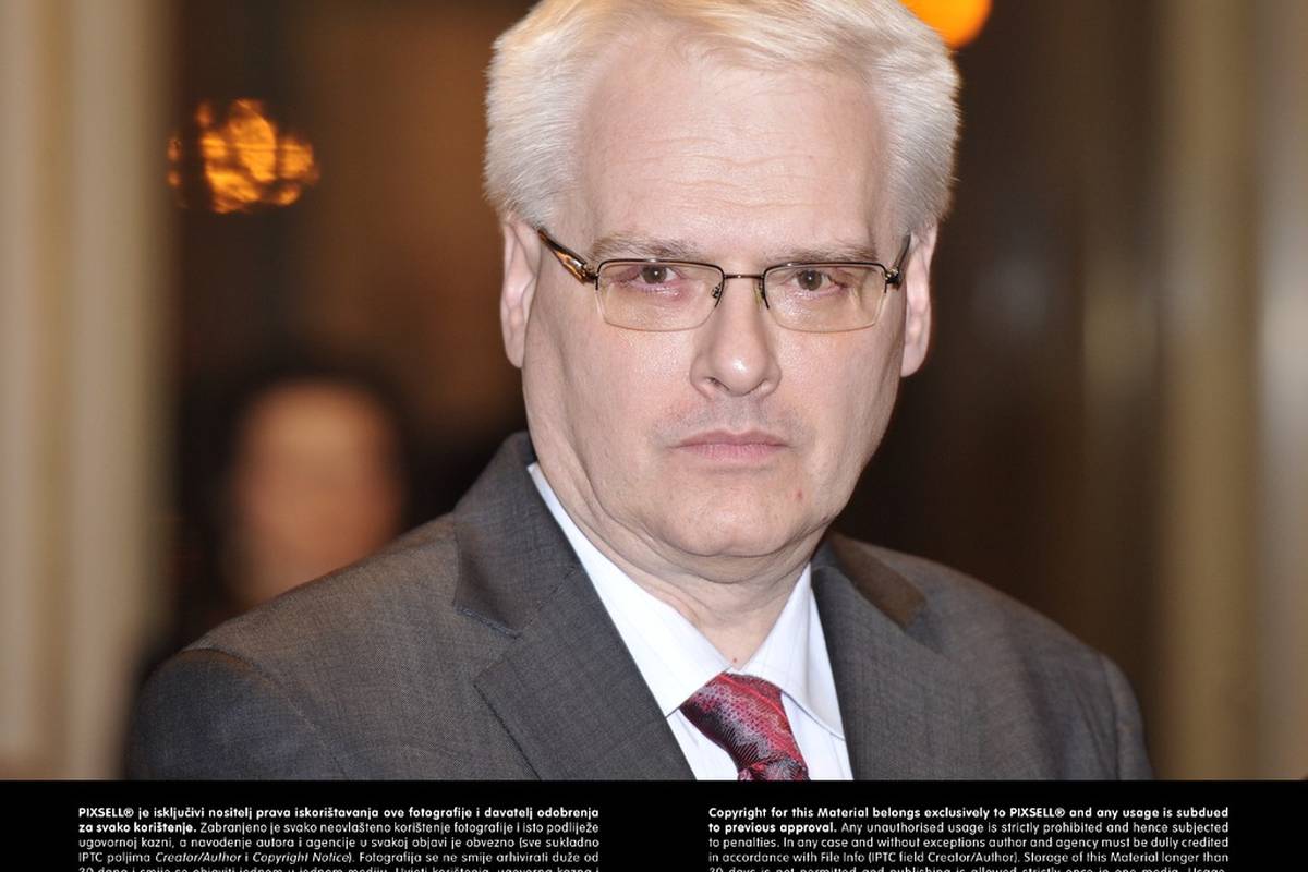 Najnovija pravednost: Dr. Ivo Josipović i katalog dobrih želja