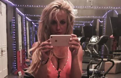 U top formi: Britney Spears je pokazala koliko je fleksibilna